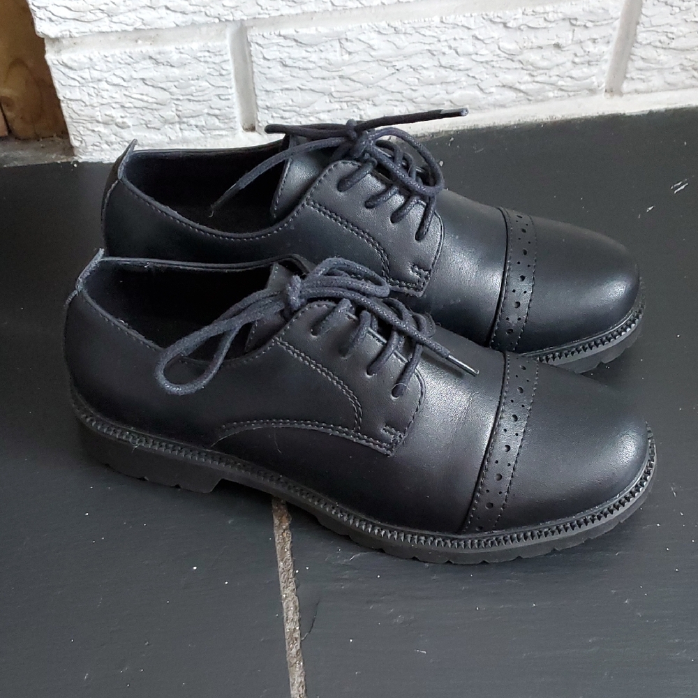 Maddison By Softmoc Classic Black Oxfords Leather Flats Boots Shows Sz 6 Preppy